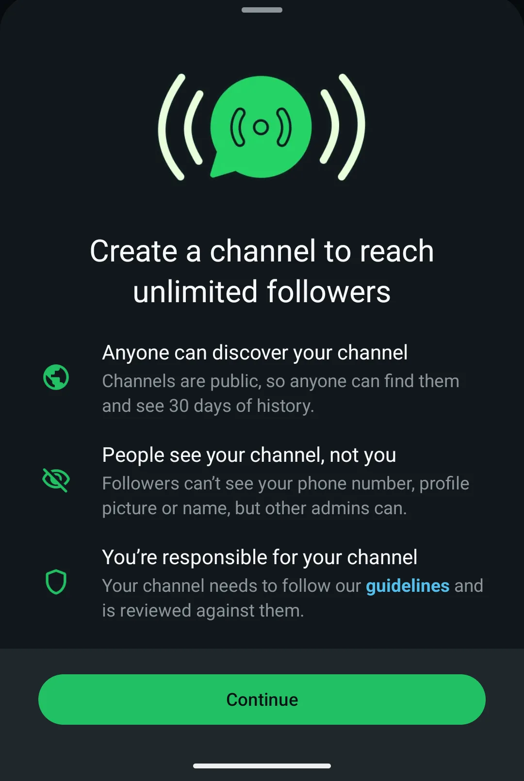 WhatsApp channel creation screen: unlimited reach, public channel with 30 days of history, and profile privacy